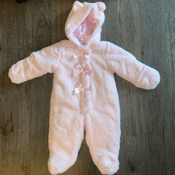 First Impressions Snow Suit size 6/9 months - Picture 2 of 9